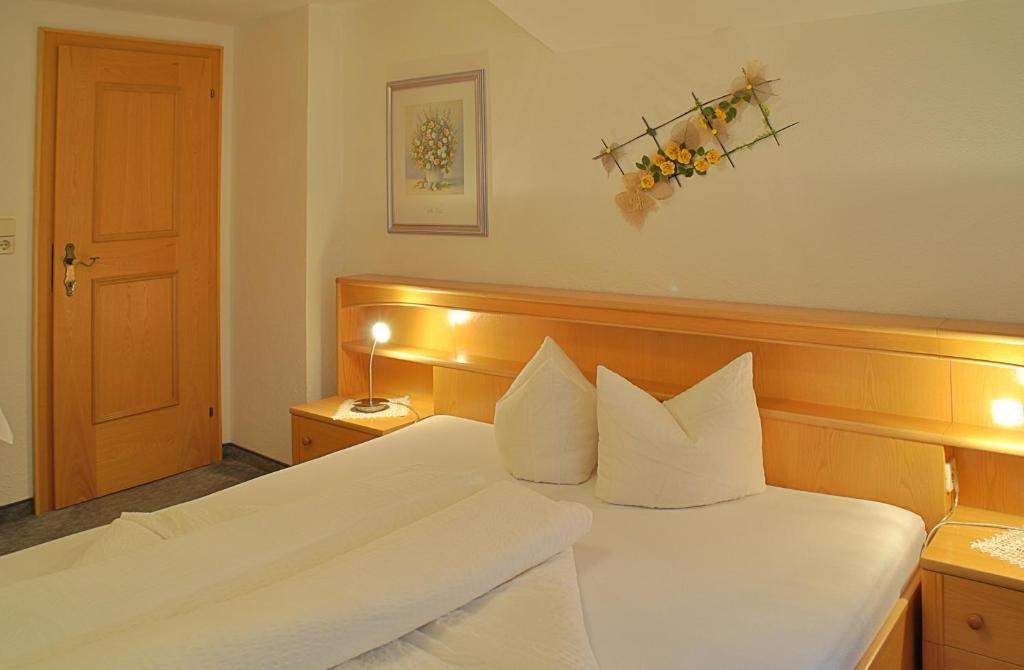Gaestehaus Resi Jerzens Quarto foto